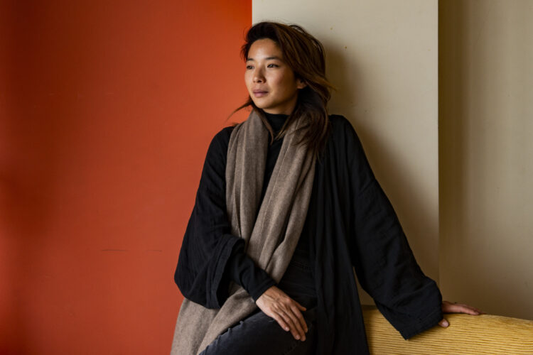 Jani Zhao, actriz: “Em termos humanos, estamos a regredir na coisa mais básica, a empatia”