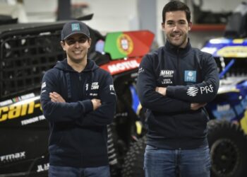 João Ferreira e Ricardo Porém arrancam amanhã no Dakar, na Arábia Saudita