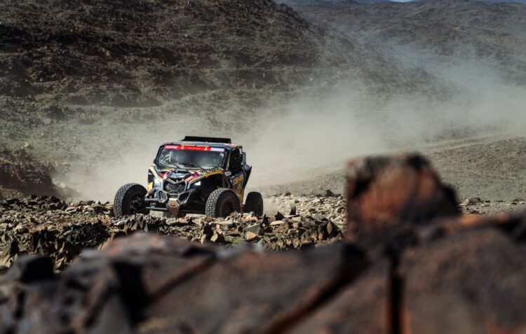 Bomba de gasolina atrasa João Ferreira rumo à liderança do Dakar