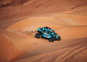 Ricardo Porém sobe ao top 10 do Dakar