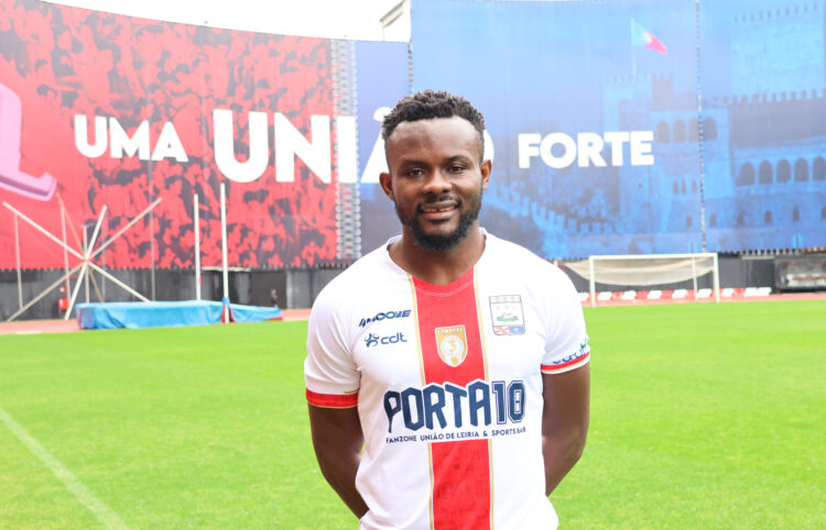 UDL contrata novo avançado, o ganês Paul Ayongo