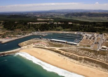Direcção-Geral tranquiliza sobre dragagens no Porto da Nazaré