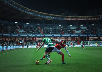 PSP identificou 10 adeptos por actos ilícitos no jogo entre Sporting e Braga em Leiria