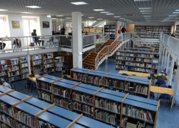 Biblioteca de Leiria leva “Histórias que abraçam” alunos com necessidades educativas
