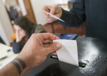 Quase 190 candidatos disputam  os dez lugares de deputado pelo distrito