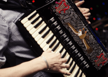 Escola de Música de Amor lança curso para colmatar falta de acordeonistas