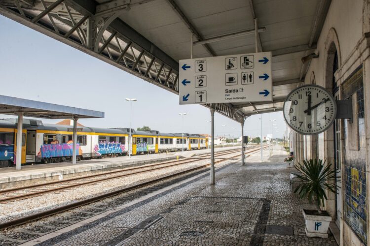 Aberto concurso para obras na linha do Oeste entre Caldas da Rainha e Louriçal
