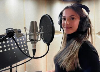 Cantora de Alcobaça popular no Cazaquistão com novo vídeo viral