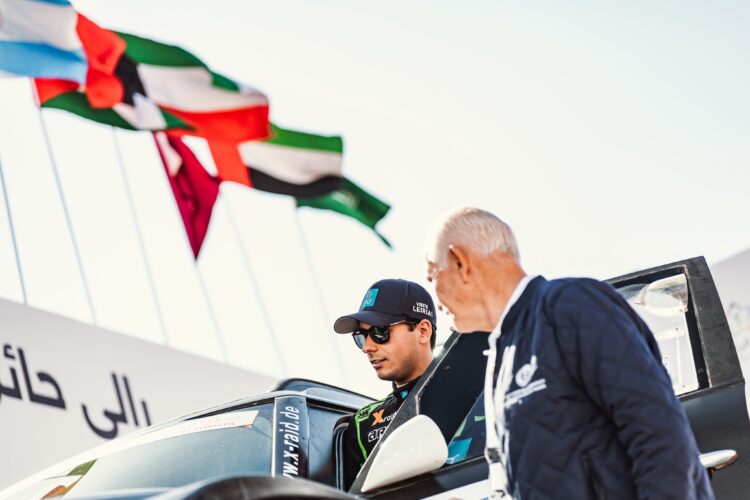 João Ferreira e Filipe Palmeiro aceleram hoje no Abu Dhabi Desert Challenge