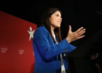 Mortágua defende que só força do BE e maioria de esquerda podem salvar SNS