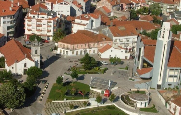 Arrombava portas e janelas para furtar dinheiro e vestuário