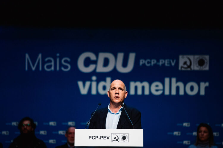 Raimundo acusa PS de roubar bandeiras da direita e pede “voto útil” na CDU