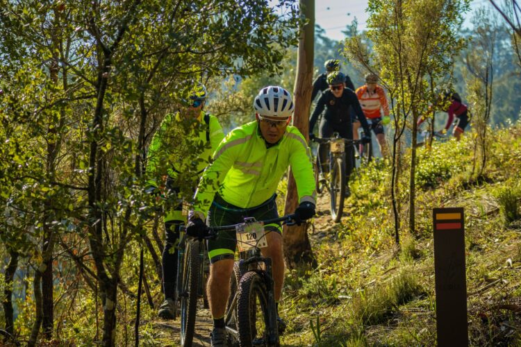 Rota das Laranjeiras leva 300 atletas a Meirinhas no domingo