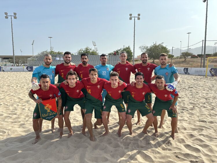 Jogadores do distrito defrontam hoje o México no Campeonato Mundial de Futebol de Praia