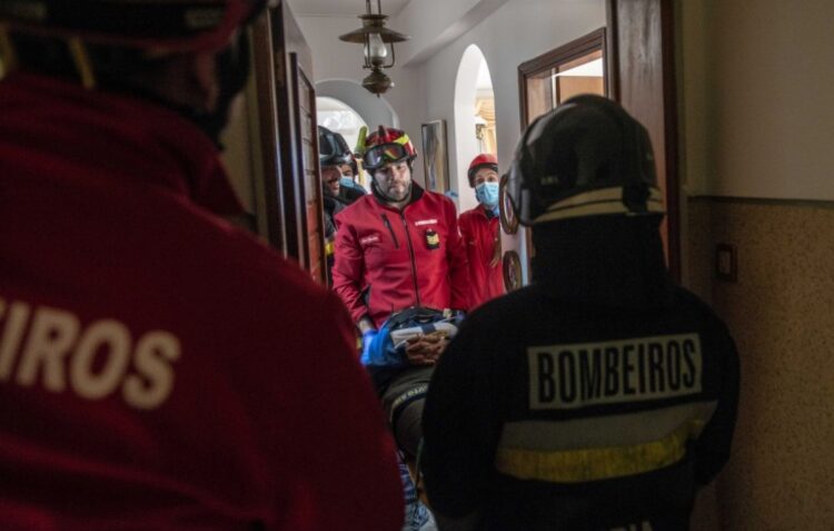 Evacuação e treino em suporte básico de vida na Marinha Grande