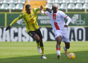 Jogo entre União de Leiria e Tondela termina com um empate
