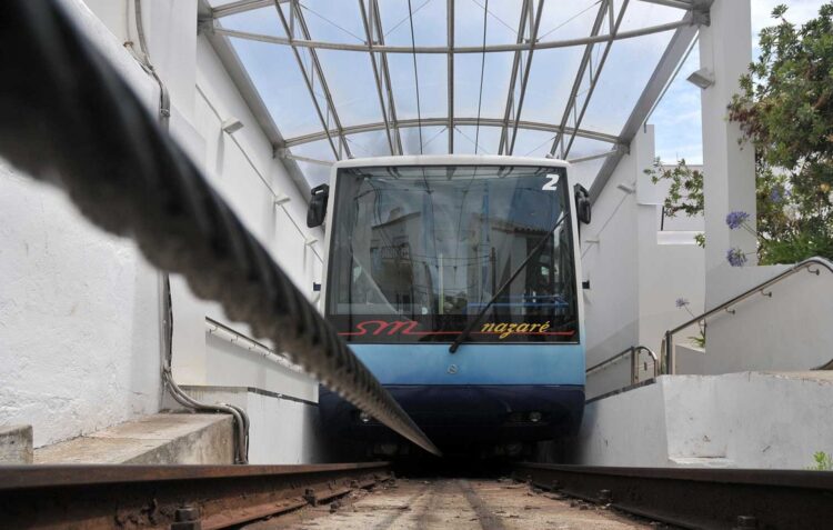 Ascensor da Nazaré retoma hoje actividade