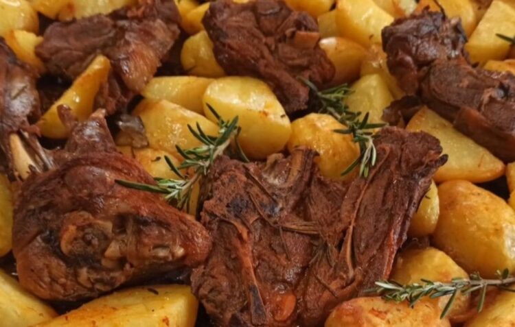 Porto de Mós acolhe o 5.º Festival Gastronómico do Cabrito e do Borrego