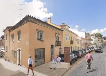 Jovem vence concurso e renova centro de Alcobaça