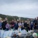 Voluntários retiram mais de 300 quilos de lixo da Praia do Samouco