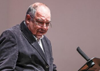 Sinais. As últimas crónicas de Fernando Alves na TSF apresentadas em Leiria na livraria Arquivo