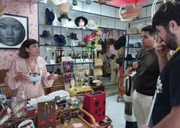 Alunos de Marketing saem à rua para  promover comércio