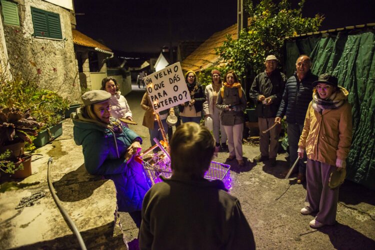 Serram-se as velhas, recuperam-se as tradições na aldeia da Torre