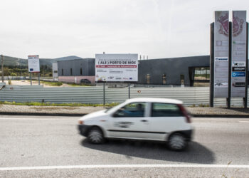 Empresas a instalar em Porto de Mós  prevêem criar 300 postos de trabalho