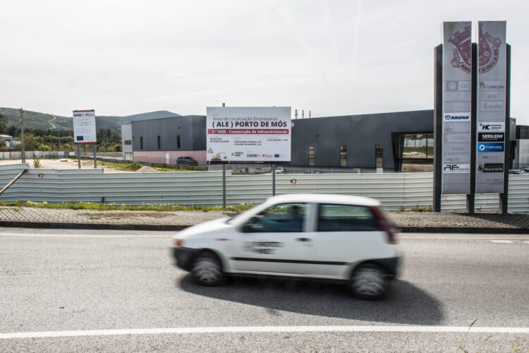 Empresas a instalar em Porto de Mós  prevêem criar 300 postos de trabalho