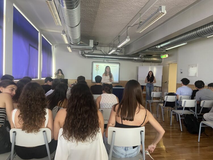 Estudantes do Politécnico abordam sexo e valores com alunos do secundário