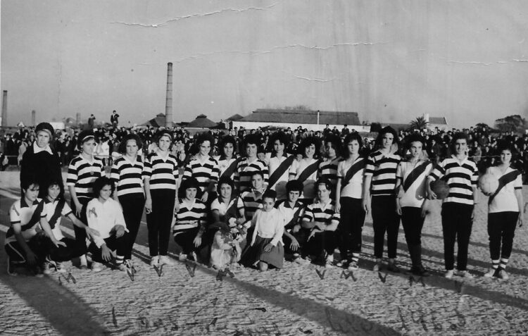 Em 1962 a Marinha Grande parou para ver um jogo de futebol feminino