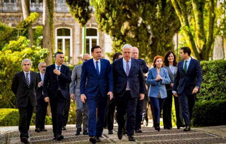 Governo completo reúne hoje em Óbidos para Conselho de Ministros informal