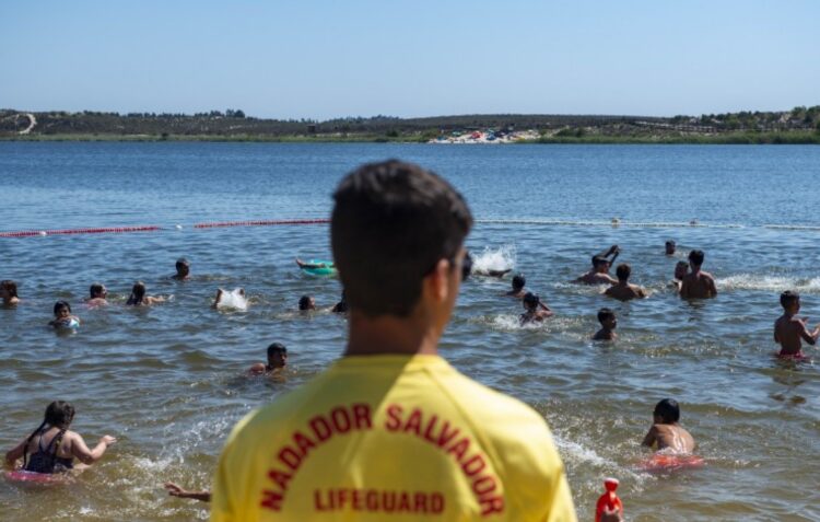 Lagoa da Ervedeira ganha Bandeira Azul