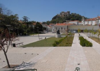 Filarmonia das Beiras com Vitorino e Janita no arranque da Festa do Povo, que se prolonga até domingo