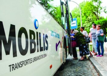 Câmara de Leiria anuncia nova linha gratuita do Mobilis