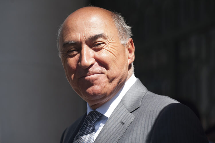 Teófilo Santos assume cargo de eurodeputado