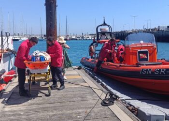 Sentiu-se mal e Estação Salva-vidas de Peniche socorreu mulher na Ilha das Berlengas