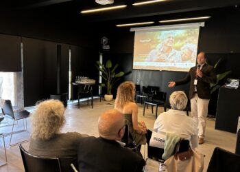 Do Passo ao Abraço apoia idosos com patologias oncológicas em Óbidos