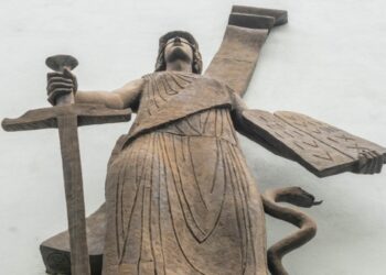 Mulher pede 600 mil euros de indemnização por divórcio
