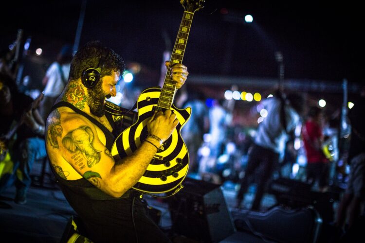 Abriram 200 vagas para músicos portugueses na maior banda de rock do mundo, que vai tocar em Leiria