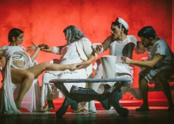 Espectáculos acessíveis a pessoas surdas ou com deficiência visual valem distinção ao Teatro José Lúcio da Silva