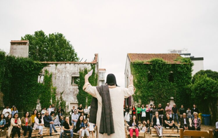 A Porta. Festival fecha com dias gordos e amanhãs que se cantam entre ruínas