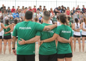 Sete atletas da região viajam até à China para o mundial de andebol de praia