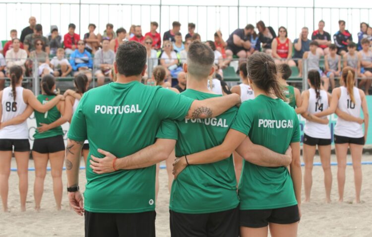 Sete atletas da região viajam até à China para o mundial de andebol de praia