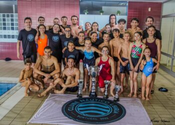 Náutico de Leiria vence campeonato distrital de clubes