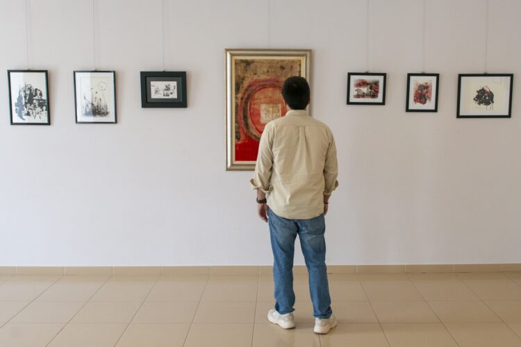 Volódia. O poeta pintor que desenhava para viver e se inspirava em Pessoa e Rimbaud