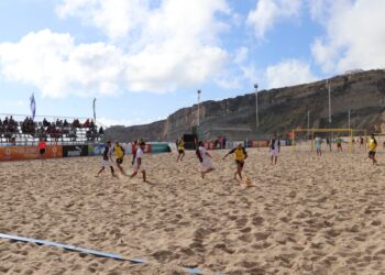 Competição internacional de futebol de praia está de regresso às areias da Nazaré