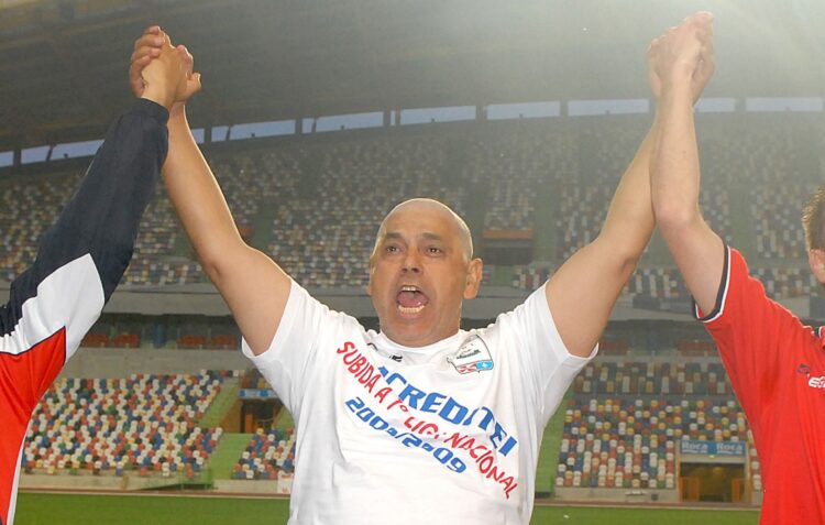 União de Leiria lamenta morte de Manuel Fernandes, último treinador a colocar emblema na 1.ª divisão, há 15 anos