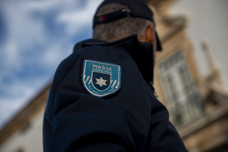 “Agredir um agente da autoridade é agredir o Estado português”