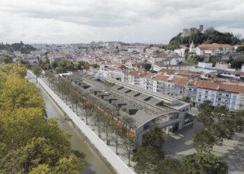 Projecto para edifício da Rodoviária em Leiria prevê rua interior e 54 apartamentos